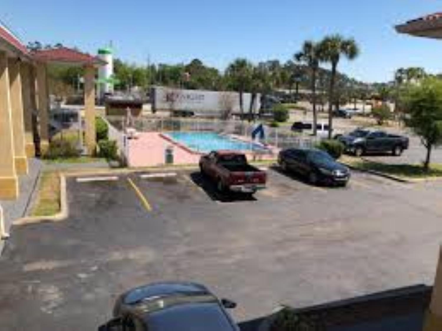 Jax Motel *